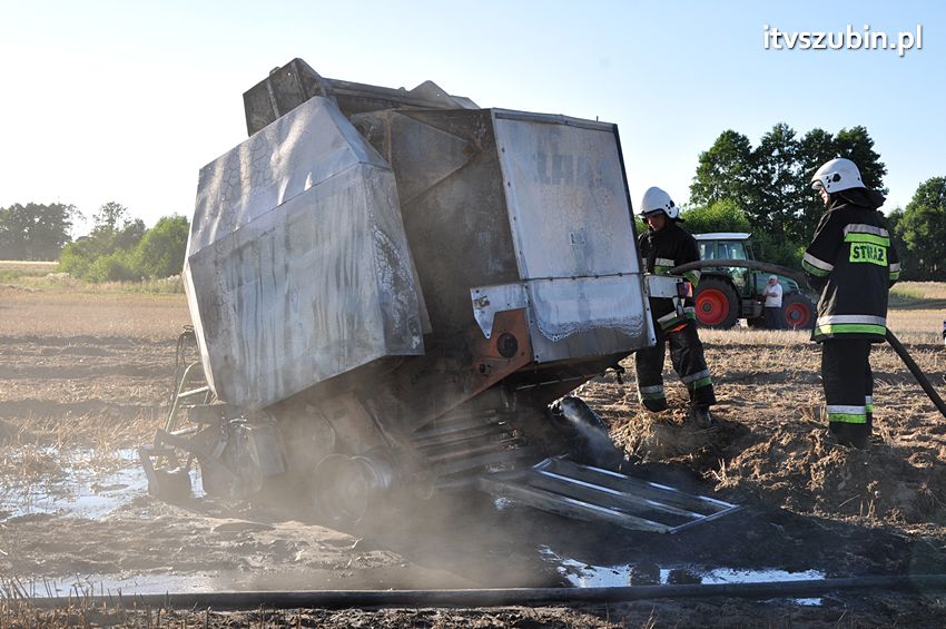 Kolejny pożar maszyny rolniczej na terenie powiatu nakielskiego