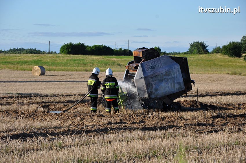 Kolejny pożar maszyny rolniczej na terenie powiatu nakielskiego