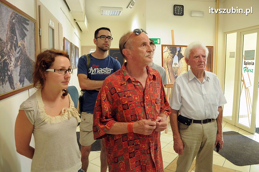 Dzika przyroda Świata w  bibliotece !