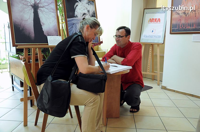 Dzika przyroda Świata w  bibliotece !