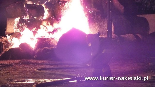 Pożar balotów słomy w RSP Olszewka