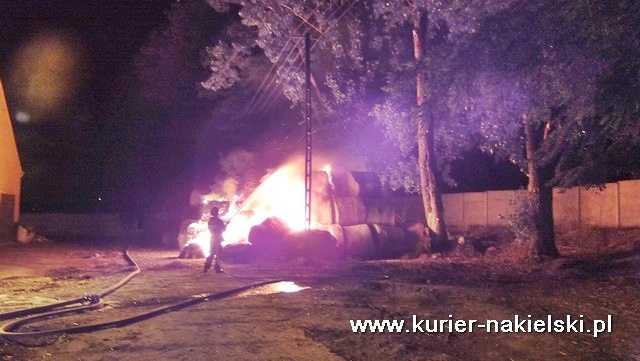 Pożar balotów słomy w RSP Olszewka