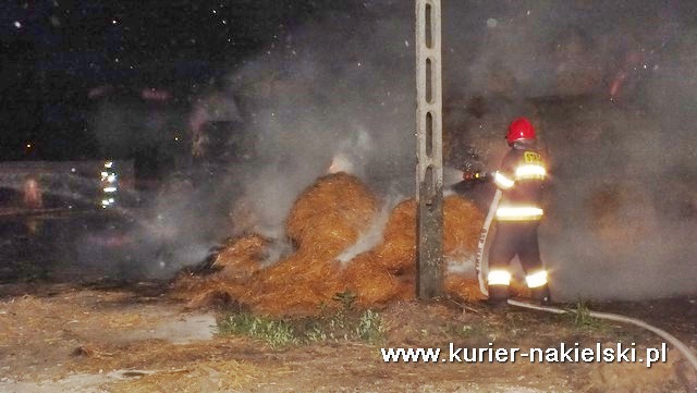Pożar balotów słomy w RSP Olszewka