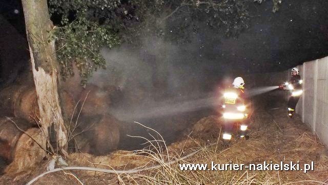 Pożar balotów słomy w RSP Olszewka