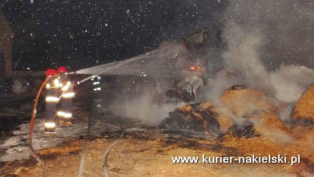 Pożar balotów słomy w RSP Olszewka