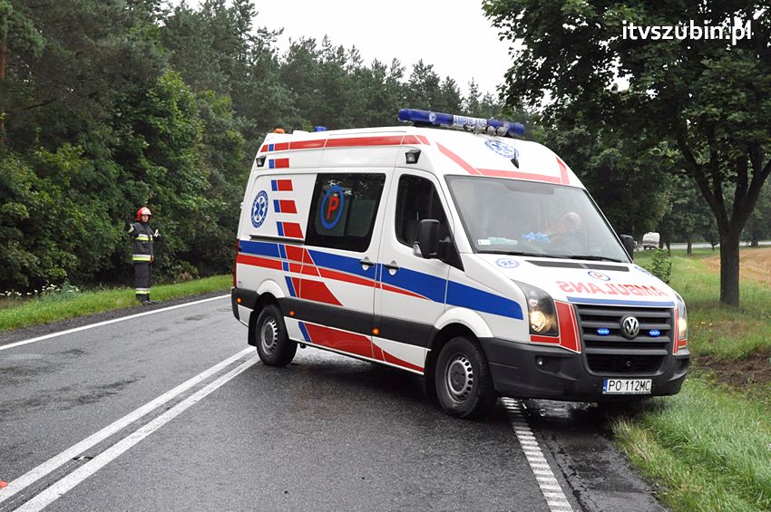 Kolejne dachowanie na Wirażu 77 w Dąbrówce Słupskiej