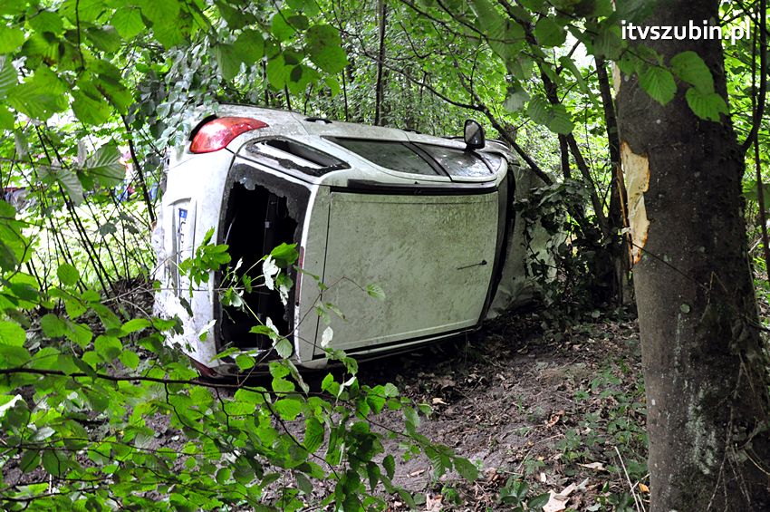 Kolizja dwóch osobówek w Godzimierzu, dwie osoby w szpitalu