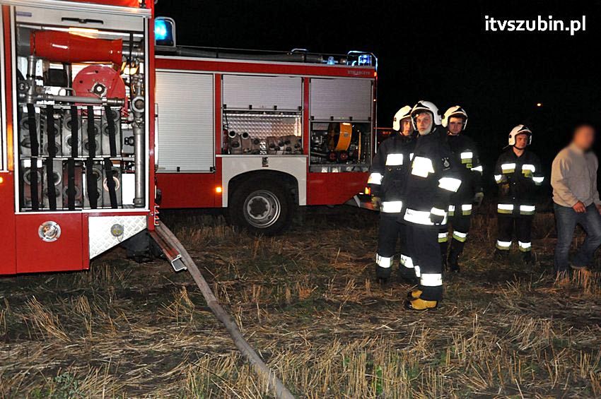 Pożar balotów w Kowalewie
