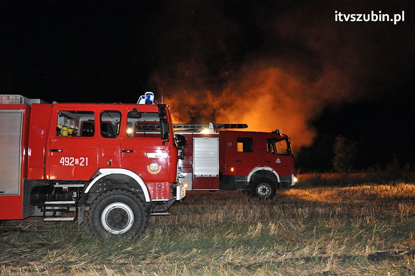 Pożar balotów w Kowalewie