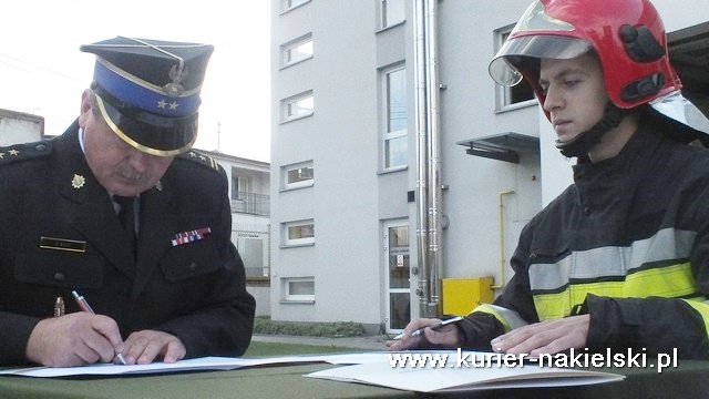 Ślubowanie nowo przyjętych do służby w KP PSP