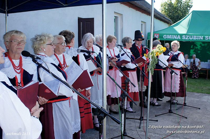 Dożynki parafialne w Szaradowie