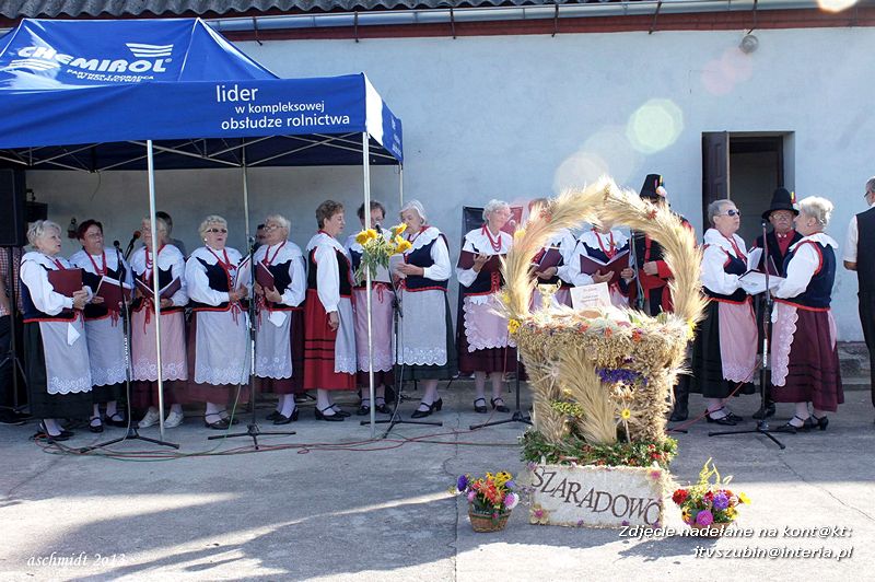 Dożynki parafialne w Szaradowie
