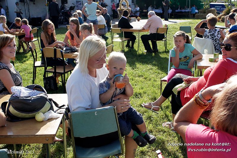 Dożynki parafialne w Szaradowie