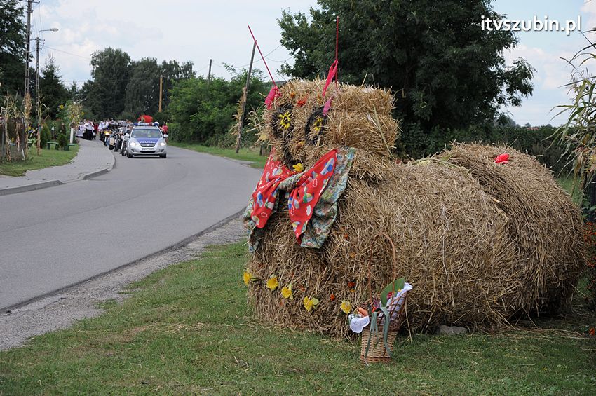 Dożynki gminne w Dąbrówce Słupskiej