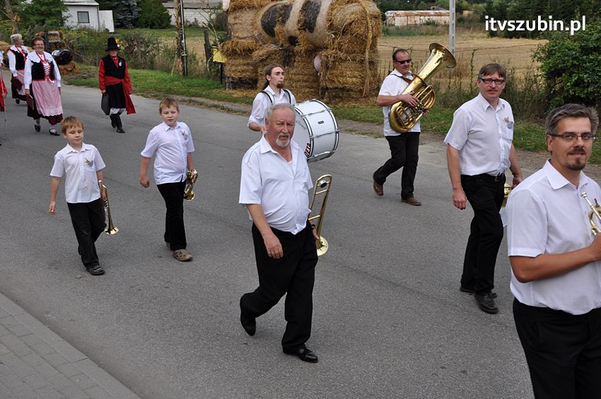Dożynki gminne w Dąbrówce Słupskiej