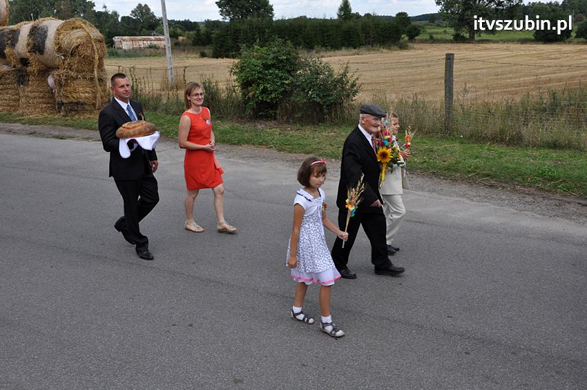 Dożynki gminne w Dąbrówce Słupskiej