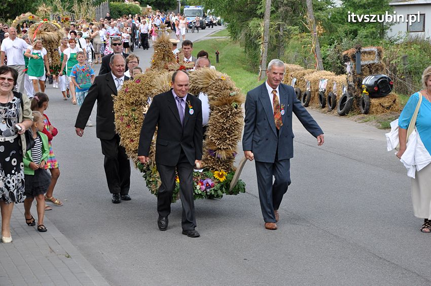 Dożynki gminne w Dąbrówce Słupskiej