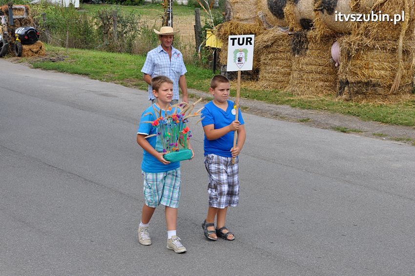 Dożynki gminne w Dąbrówce Słupskiej