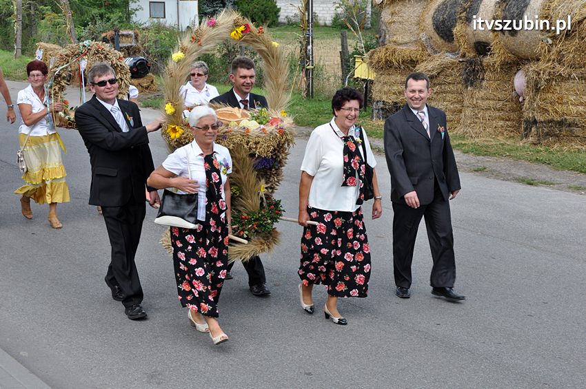 Dożynki gminne w Dąbrówce Słupskiej
