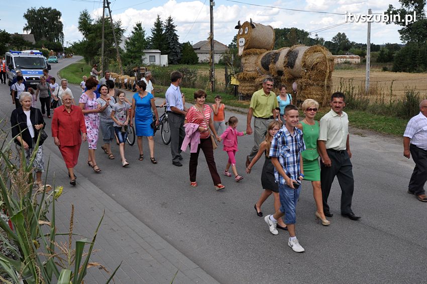 Dożynki gminne w Dąbrówce Słupskiej