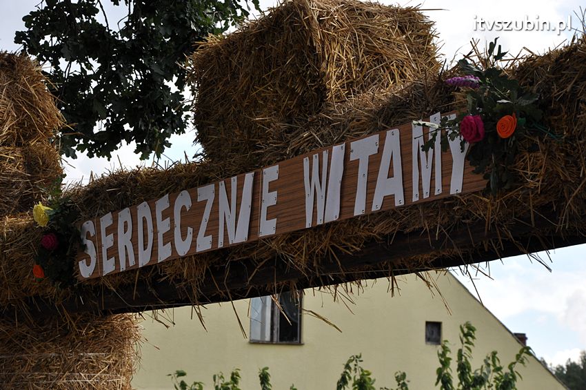 Dożynki gminne w Dąbrówce Słupskiej