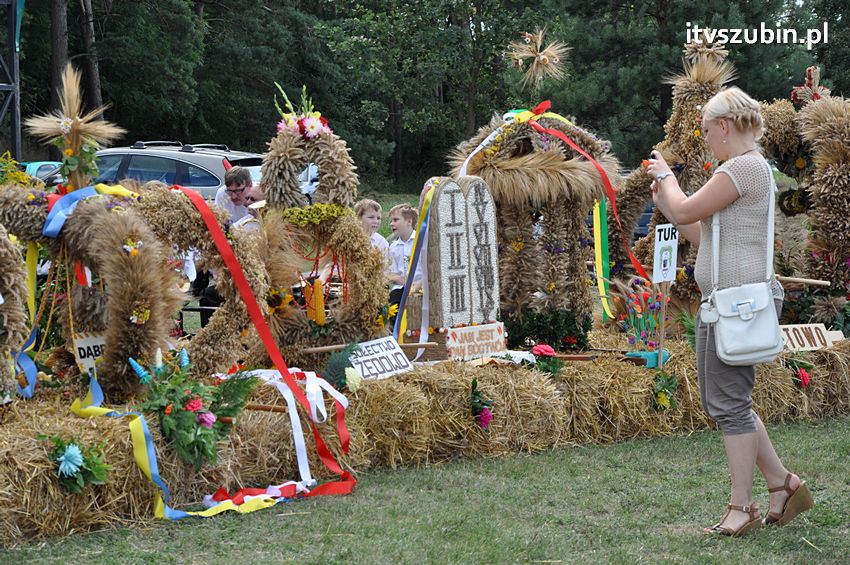 Dożynki gminne w Dąbrówce Słupskiej