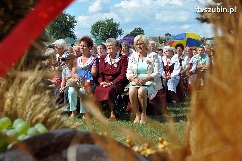 Dożynki gminne w Dąbrówce Słupskiej