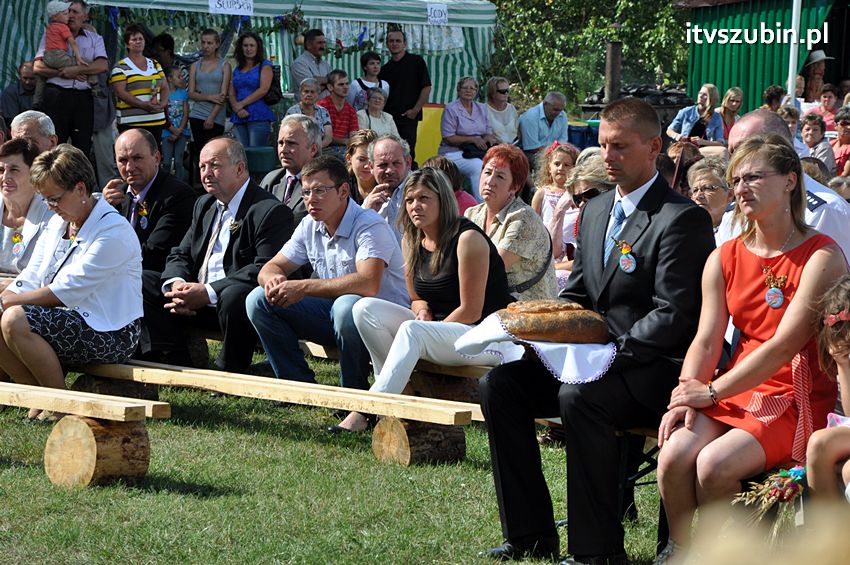 Dożynki gminne w Dąbrówce Słupskiej