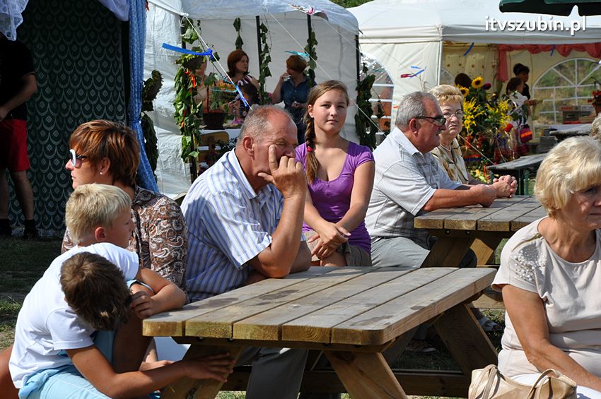 Dożynki gminne w Dąbrówce Słupskiej