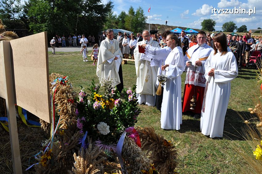 Dożynki gminne w Dąbrówce Słupskiej