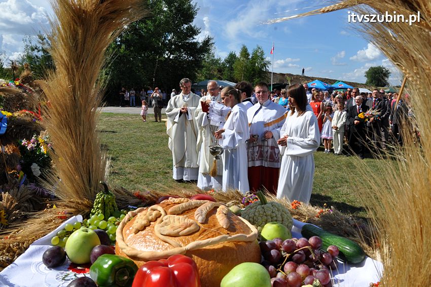 Dożynki gminne w Dąbrówce Słupskiej