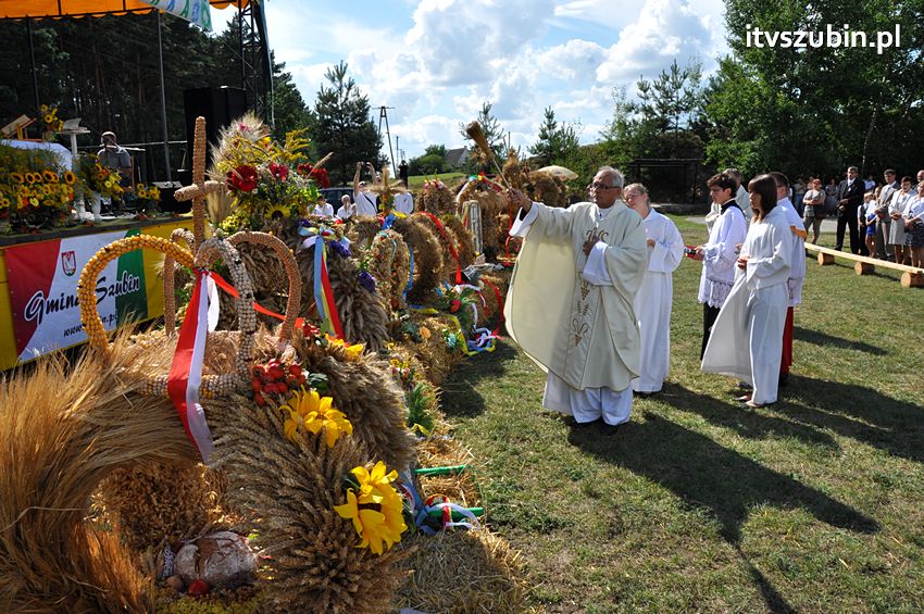 Dożynki gminne w Dąbrówce Słupskiej