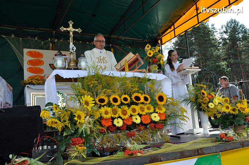 Dożynki gminne w Dąbrówce Słupskiej