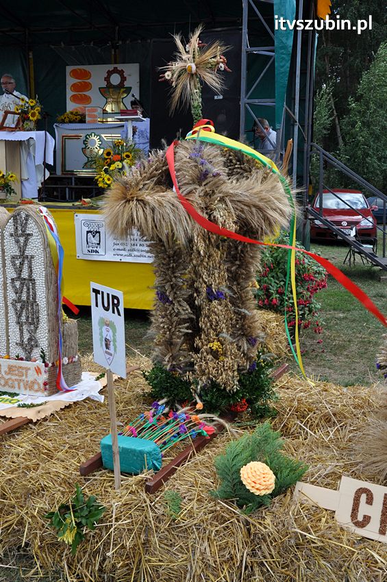 Dożynki gminne w Dąbrówce Słupskiej