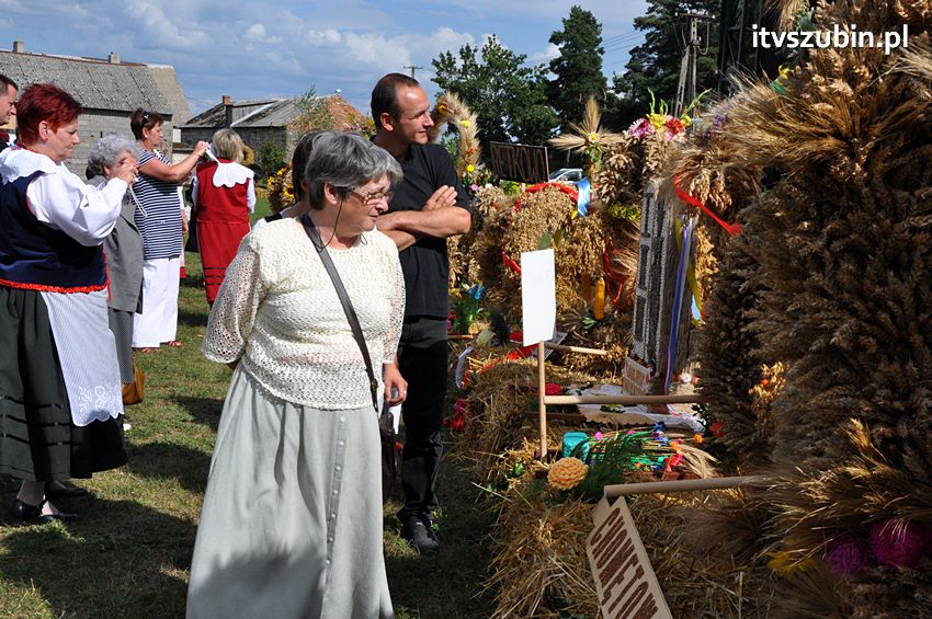 Dożynki gminne w Dąbrówce Słupskiej