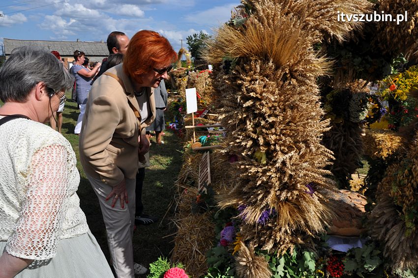 Dożynki gminne w Dąbrówce Słupskiej