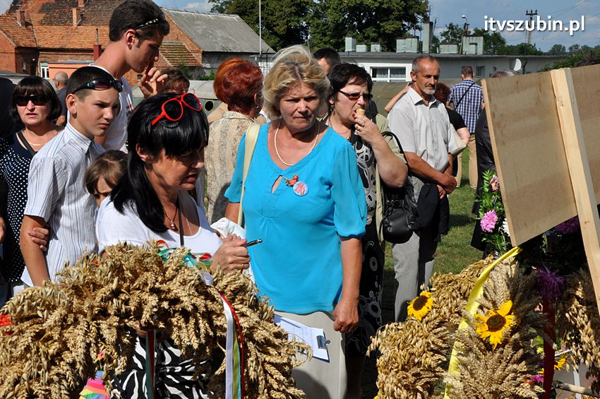 Dożynki gminne w Dąbrówce Słupskiej