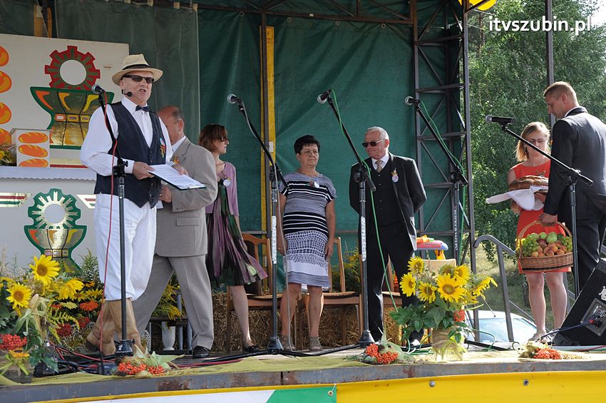 Dożynki gminne w Dąbrówce Słupskiej