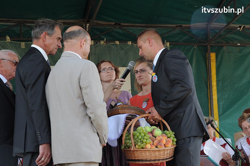 Dożynki gminne w Dąbrówce Słupskiej