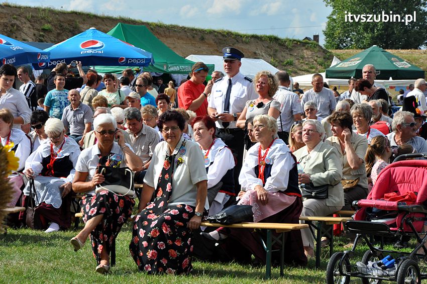 Dożynki gminne w Dąbrówce Słupskiej