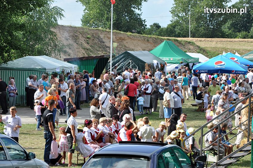Dożynki gminne w Dąbrówce Słupskiej