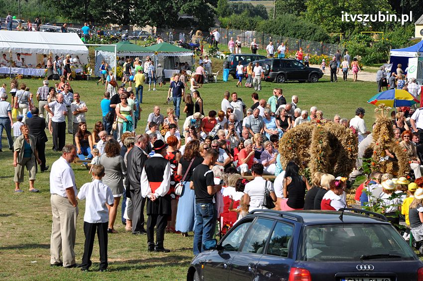 Dożynki gminne w Dąbrówce Słupskiej