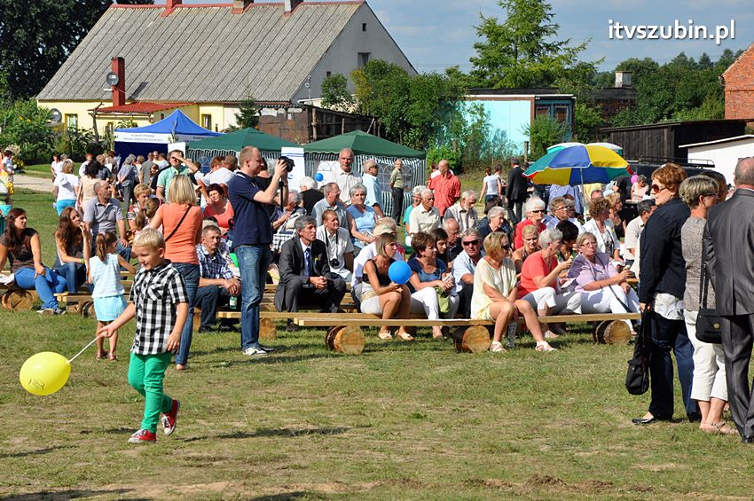 Dożynki gminne w Dąbrówce Słupskiej