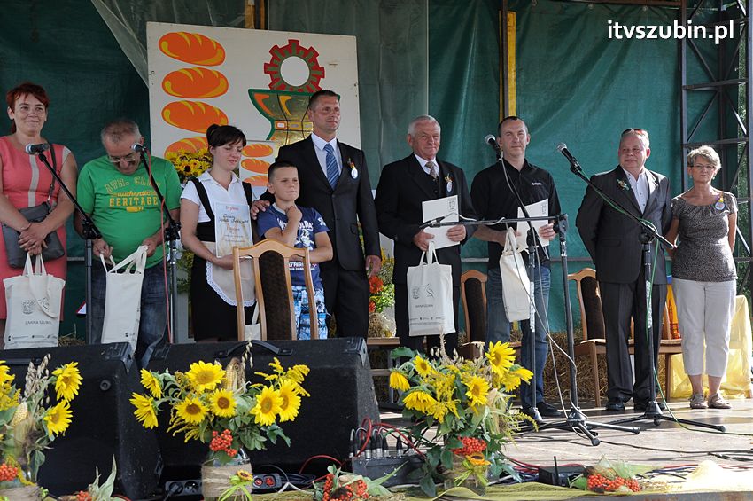 Dożynki gminne w Dąbrówce Słupskiej