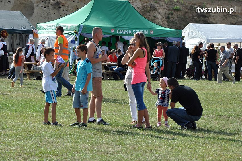 Dożynki gminne w Dąbrówce Słupskiej