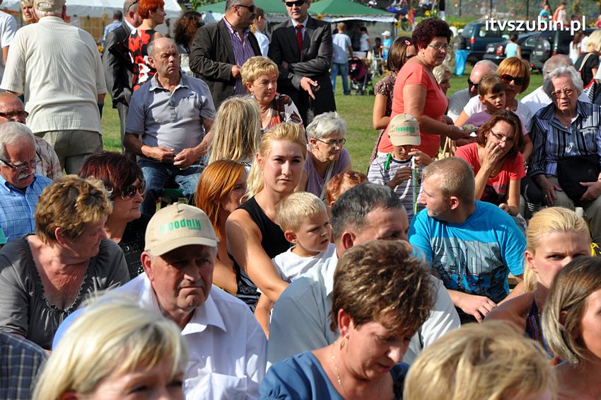 Dożynki gminne w Dąbrówce Słupskiej