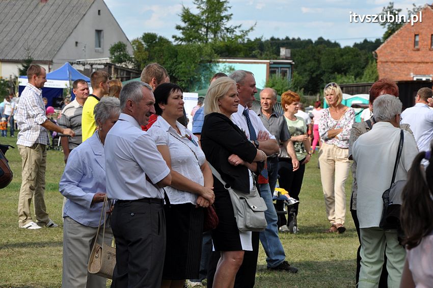 Dożynki gminne w Dąbrówce Słupskiej