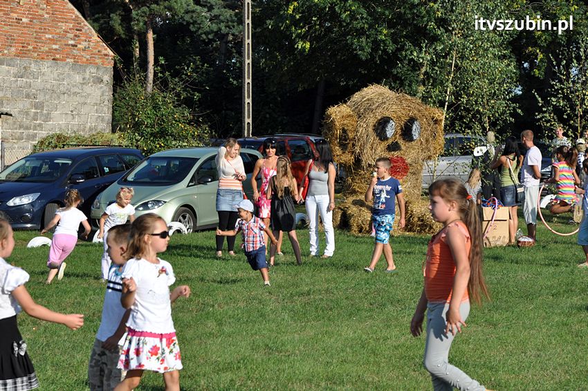 Dożynki gminne w Dąbrówce Słupskiej