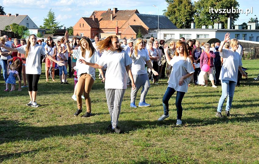 Dożynki gminne w Dąbrówce Słupskiej