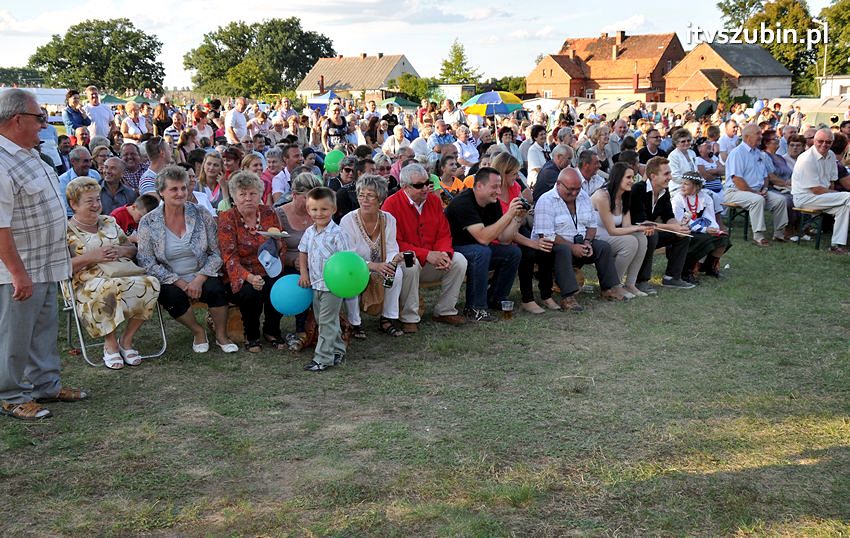 Dożynki gminne w Dąbrówce Słupskiej